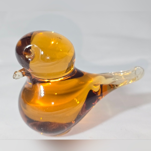 Darling Amber Art Glass Bird Paperweight/Figurine *as is* - Picture 2 of 7